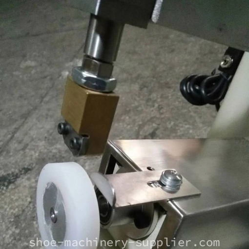 edge gluing machine