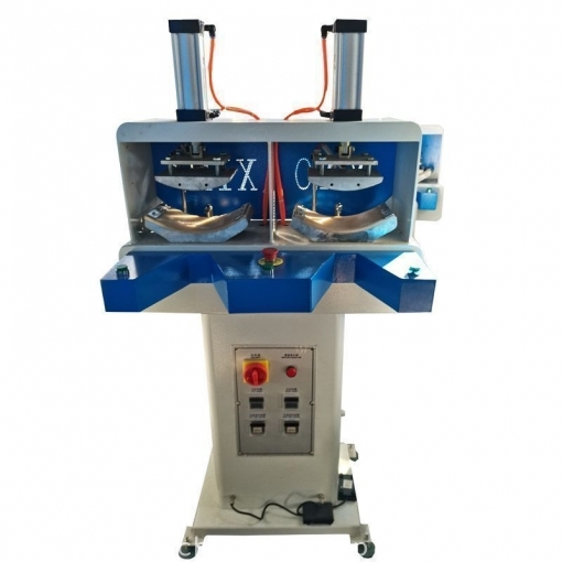 Toe puff attaching machine