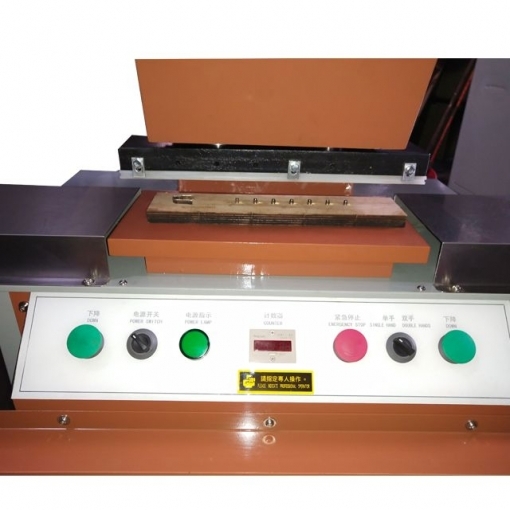 Belt hole punching machine