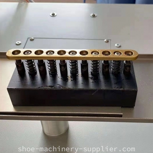 hole punching mold